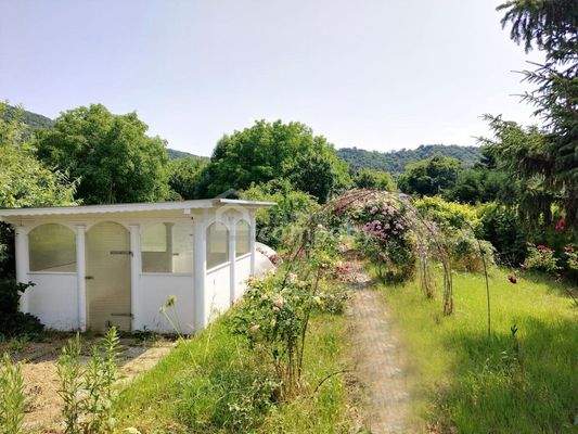 wildromantischer Garten