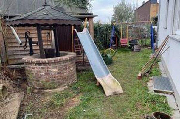 GartenBrunnenanlage Gerätehaus