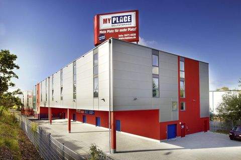 Berlin Halle, Berlin Hallenfläche