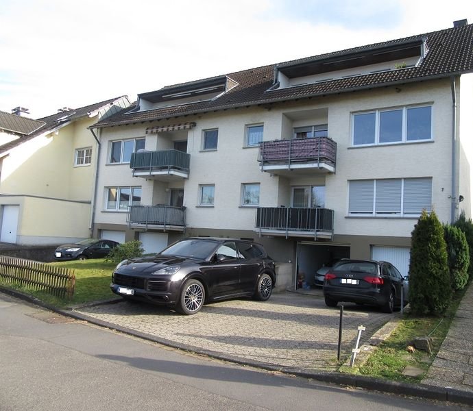 Lohmar 3 Zimmer- Wohnung im EG mit Balkon Garage und Stellplatz in zentrale Lage Wfl. ca.92 m²