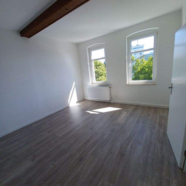 Sehr schöne helle 3 Raum Wohnung Zwickau Marienthal ab sofort zu vermieten - Photo 2