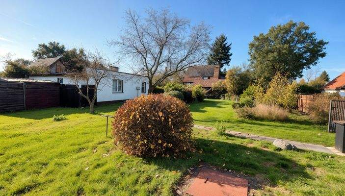 Grundstück mit Altbestand