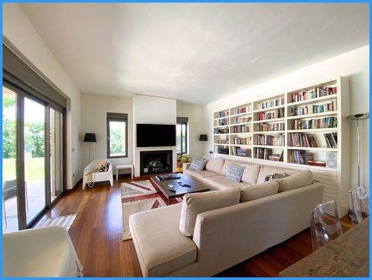 ed44084e61db4fb19a7e01cd1cb7ab13-original