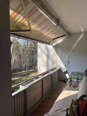 Balkon_mit_Markise