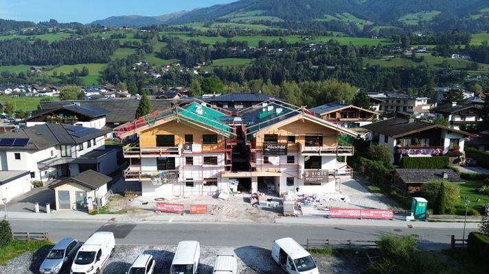DJI_090452324256