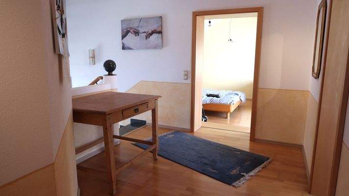 Blick zum Studio über Doppelgarage