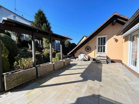 Aussen Freisitz 1.jpeg