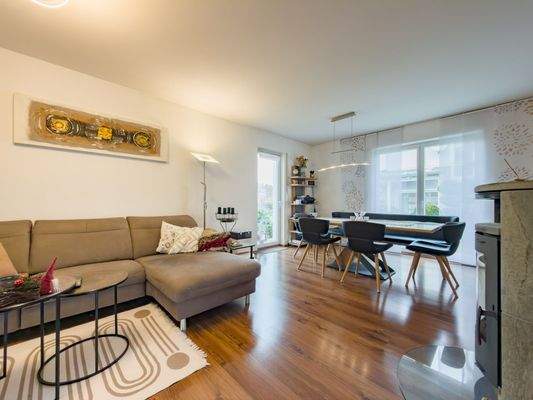 Wohnzimmer / Esszimmer