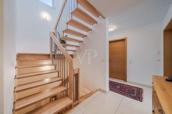 Großzügiger Treppenaufgang