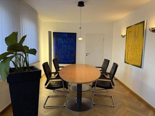 Besprechungstisch Büro 1