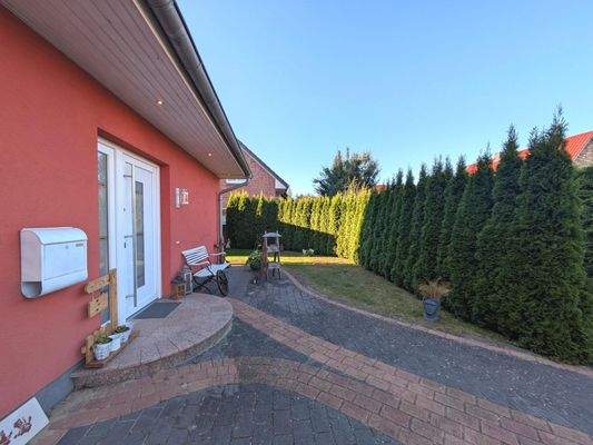 Eingefriedeter Vorgarten