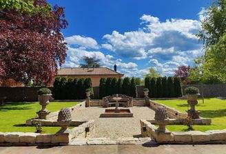 parkähnlicher Garten