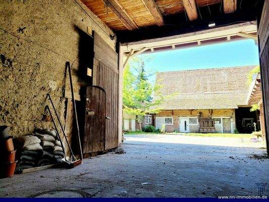 Durchfahrt zum Innhof / Nebengebäude