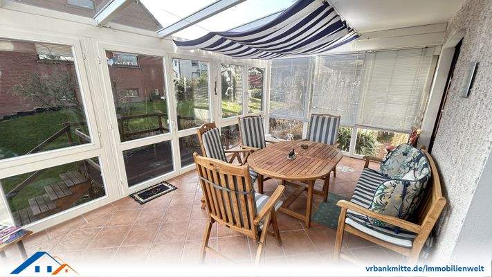 EG Wintergarten mit Beschattung