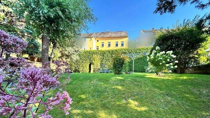 Garten hinter dem Haus