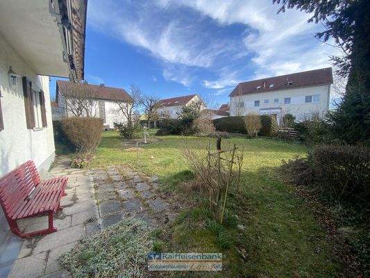 Nachbarbebauung zwei MFH