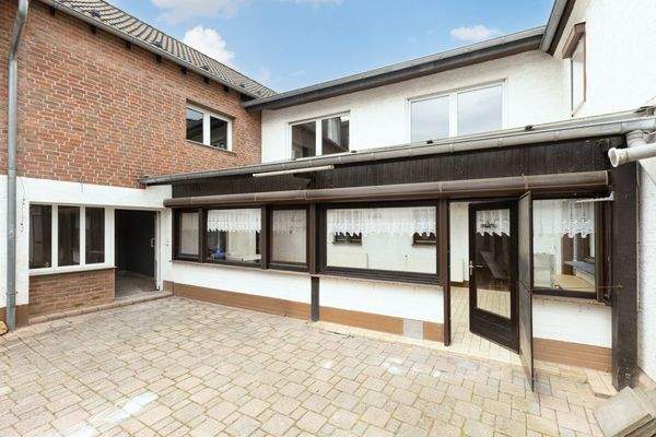 Eingang Einheit Nr. 4 und Eingang Wintergarten Einheit Nr. 5