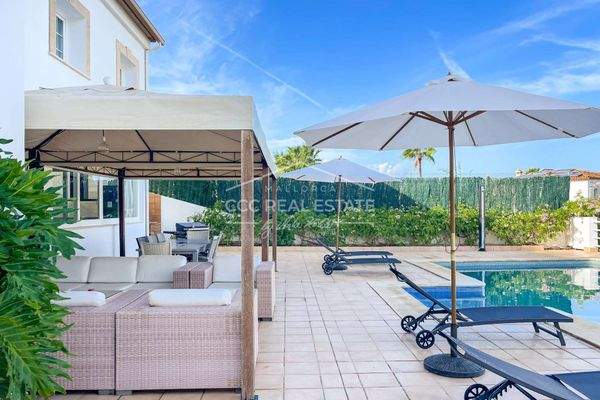 Überdachte Terrassenfläche