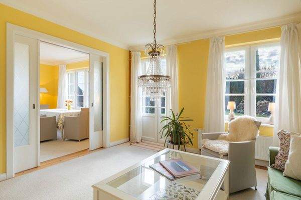 Besonders: Charmantes Kleinod in Küstennähe mit Ostseefernblick 