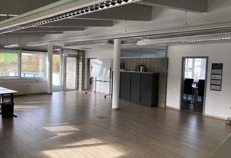 Innenansicht + Balkon