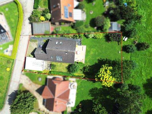 Ca. 988 m² Grundstücksfläche