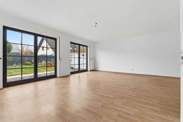 Wohn- und Essbereich EG