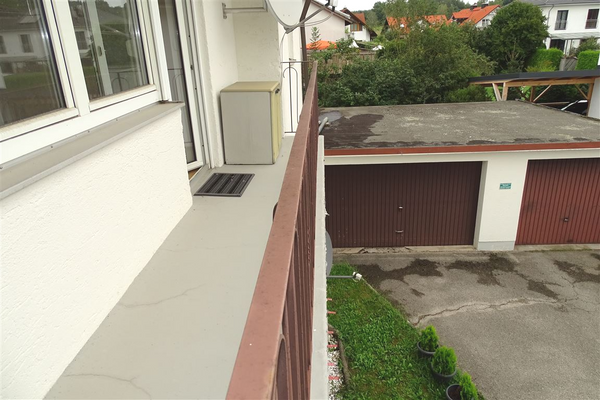 gr. Garage Zufahrt