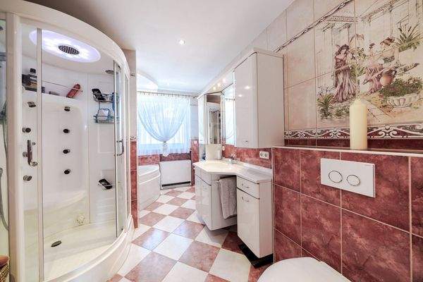 Masterbad im Obergeschoss