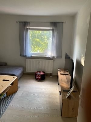 Wohnzimmer, Bild 2 von 2