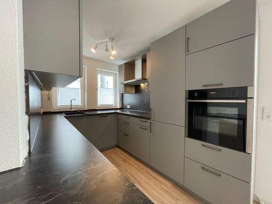 Hochwertige Einbauküche