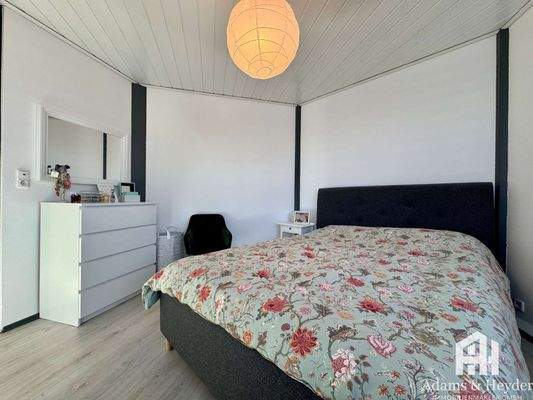 OG Einliegerwohnung Schlafzimmer 1