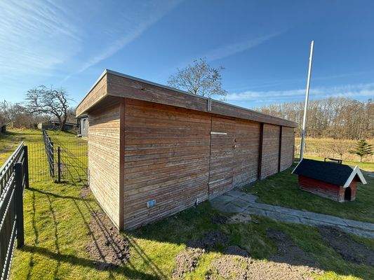 geräumiger Schuppen