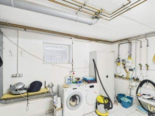 Wasch,- Trockenraum UG