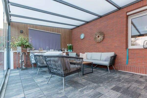 überdachte Terrasse