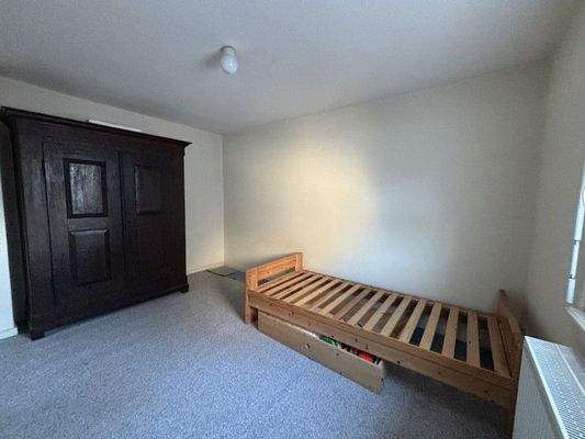 (Schlaf)zimmer-1 OG (03-1)