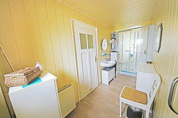 Bad im EG (Herrenhaus)