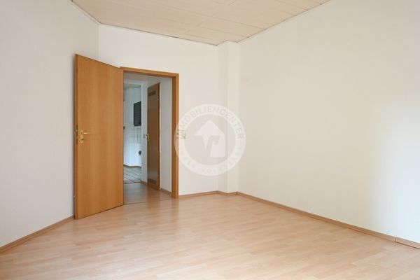 Schlafzimmer (Blick 2)