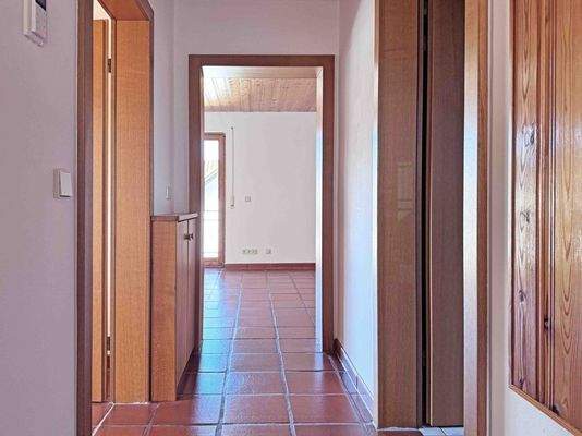 M024-2025_Dachgeschoss_Flur