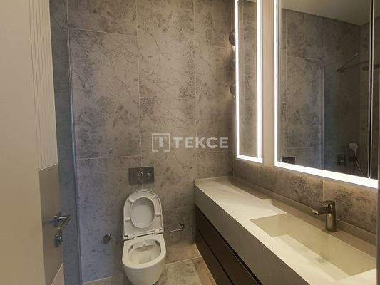 Apartments in Zeytinburnu 100 meters from the Marmaray Station