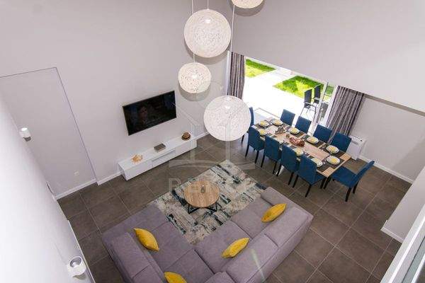 Lichtdurchströmte Harmonie