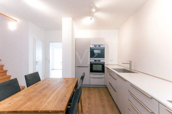 Offene Küche mit Essbereich