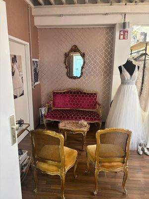 Empfang mit gemütlicher Sitzecke