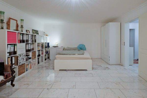 Keller Schlaffzimmer.jpg