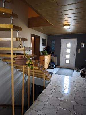 Diele mit Treppe.jpg