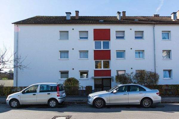 Hausansicht von der Straßenseite