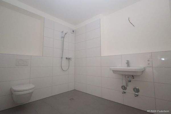 Badezimmer mit Dusche