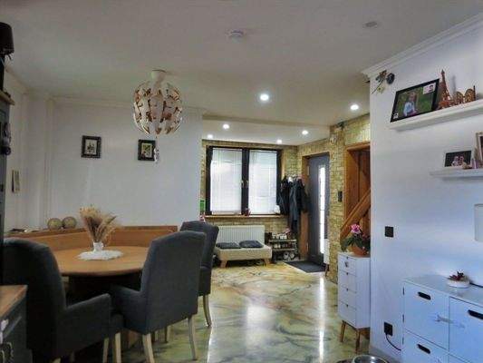 Küche mit Blick zum Eingang