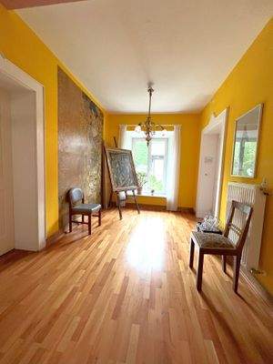 Beispiel Flur gelb (2).jpg