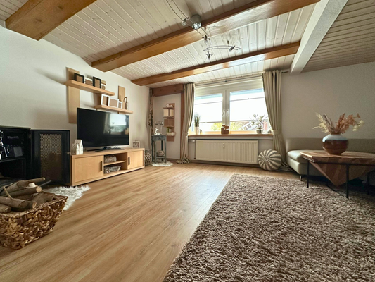 Wohnzimmer Hauptwohnung Erdgeschoss