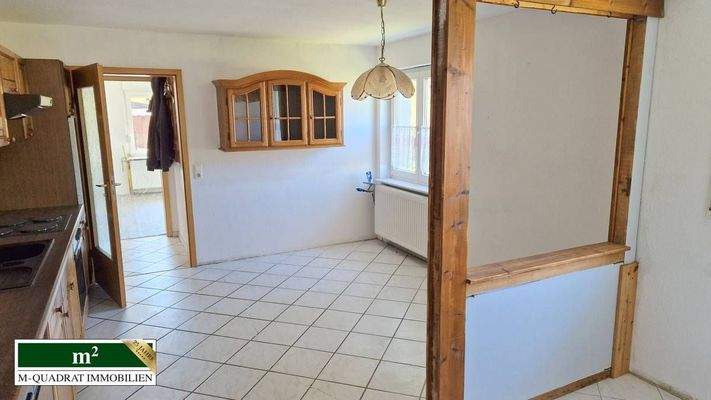 Küche mit Essbereich